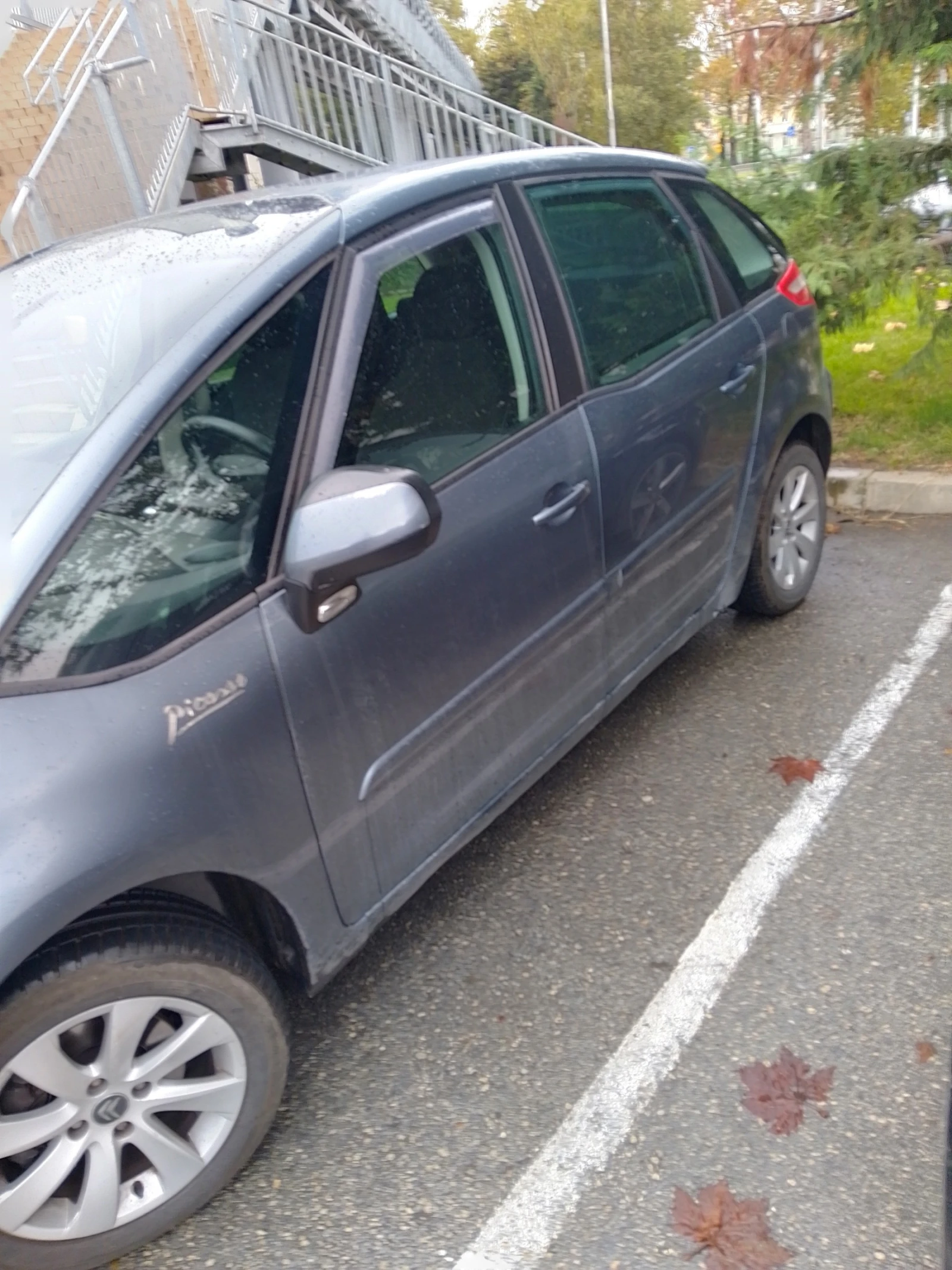 Citroen C4 Picasso, снимка 4 - Автомобили и джипове - 54590885