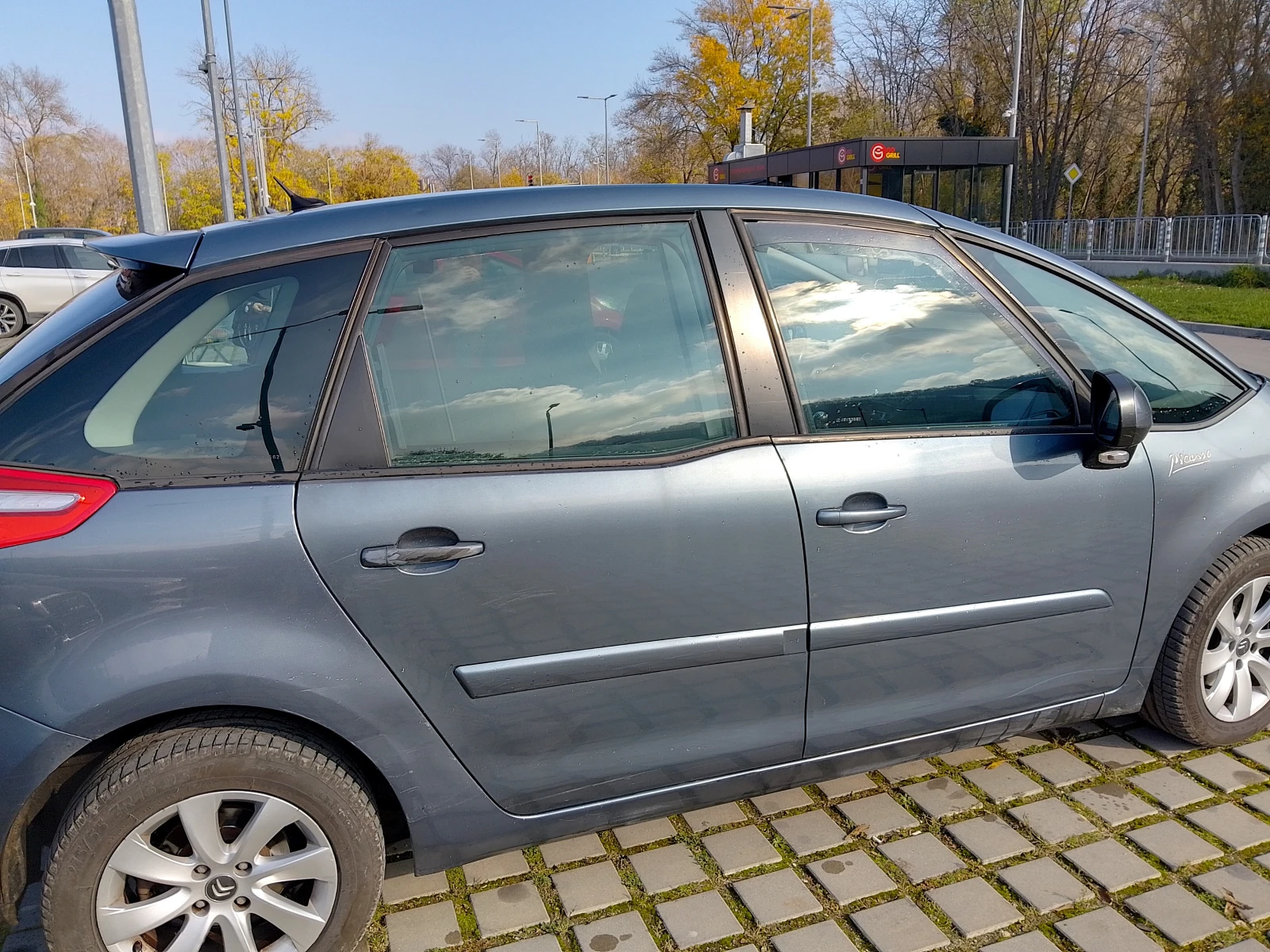 Citroen C4 Picasso, снимка 7 - Автомобили и джипове - 54590885