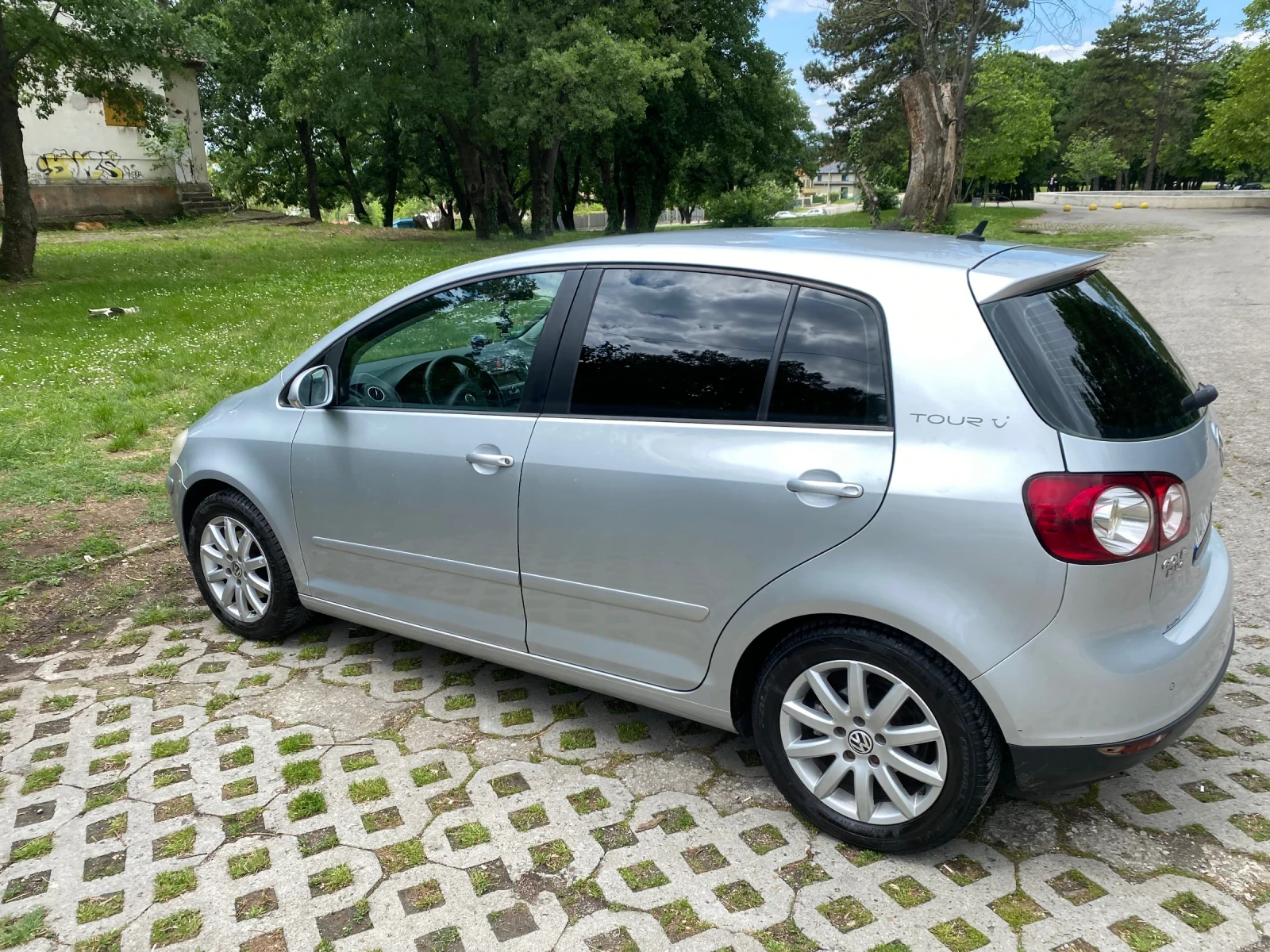 VW Golf Plus 1.9 TDi, снимка 4 - Автомобили и джипове - 54628428