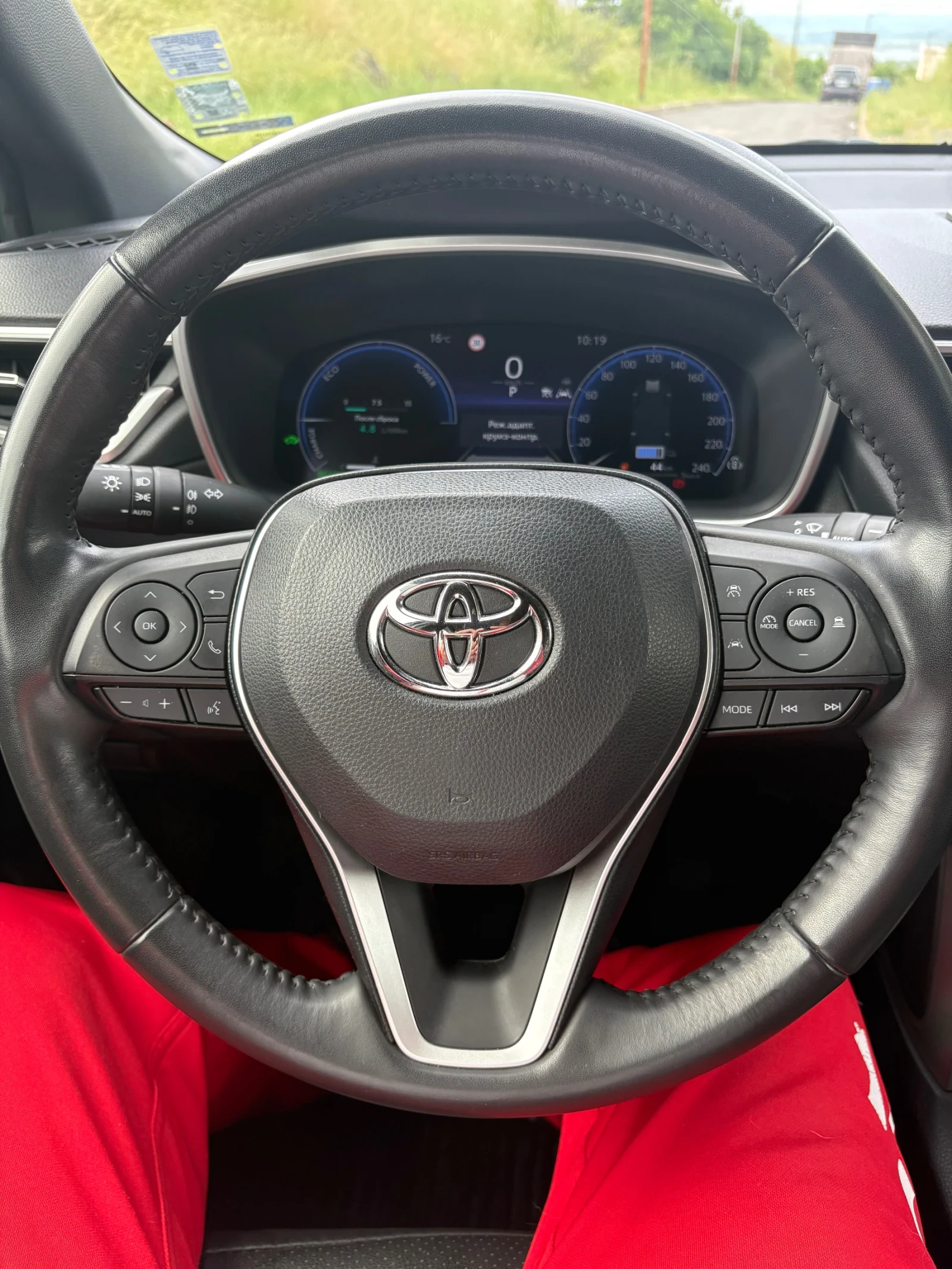 Toyota Corolla Cross Executive plus , снимка 2 - Автомобили и джипове - 54658025