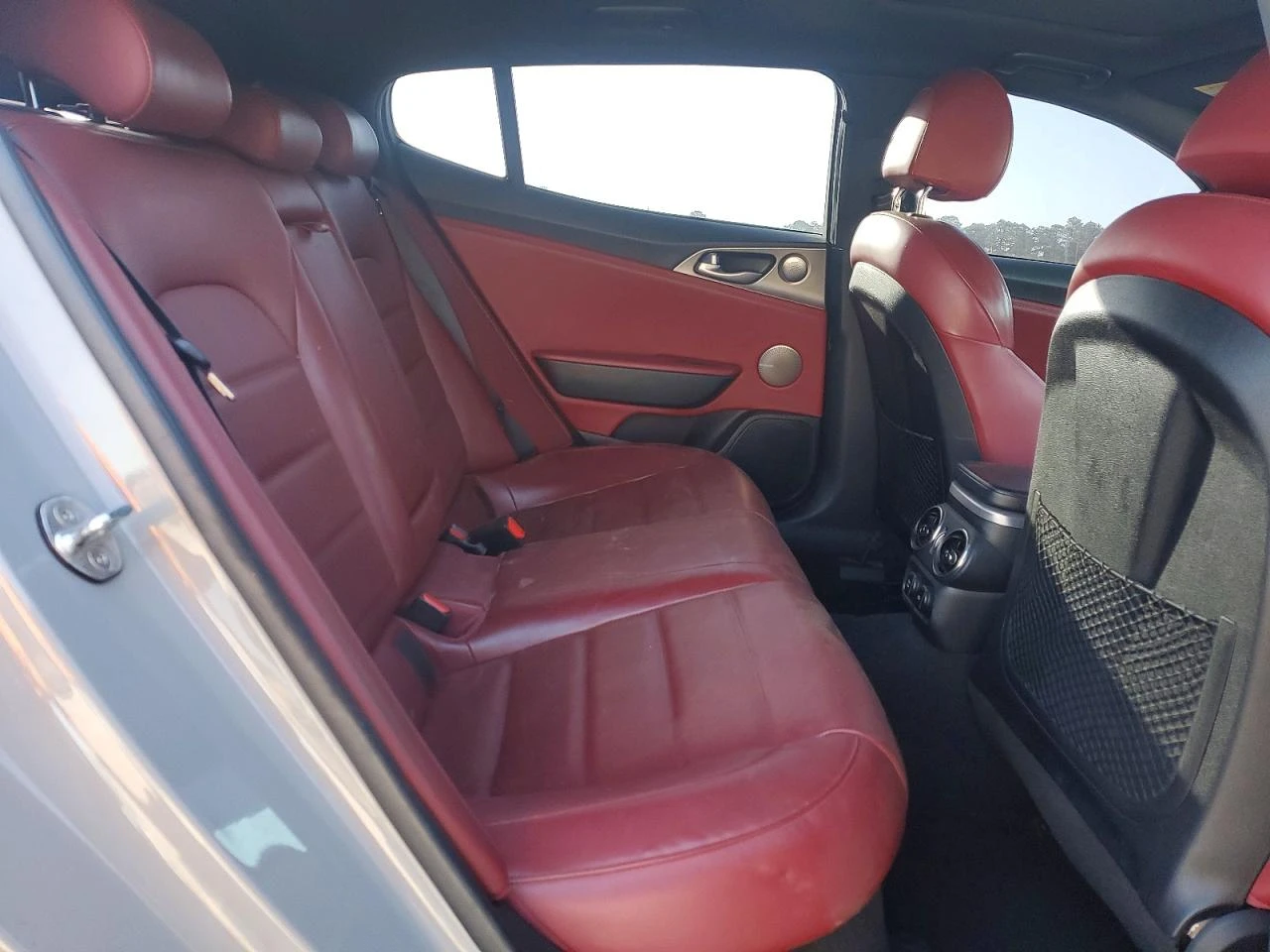 Kia Stinger 3.3l Gt2, снимка 9 - Автомобили и джипове - 54732367