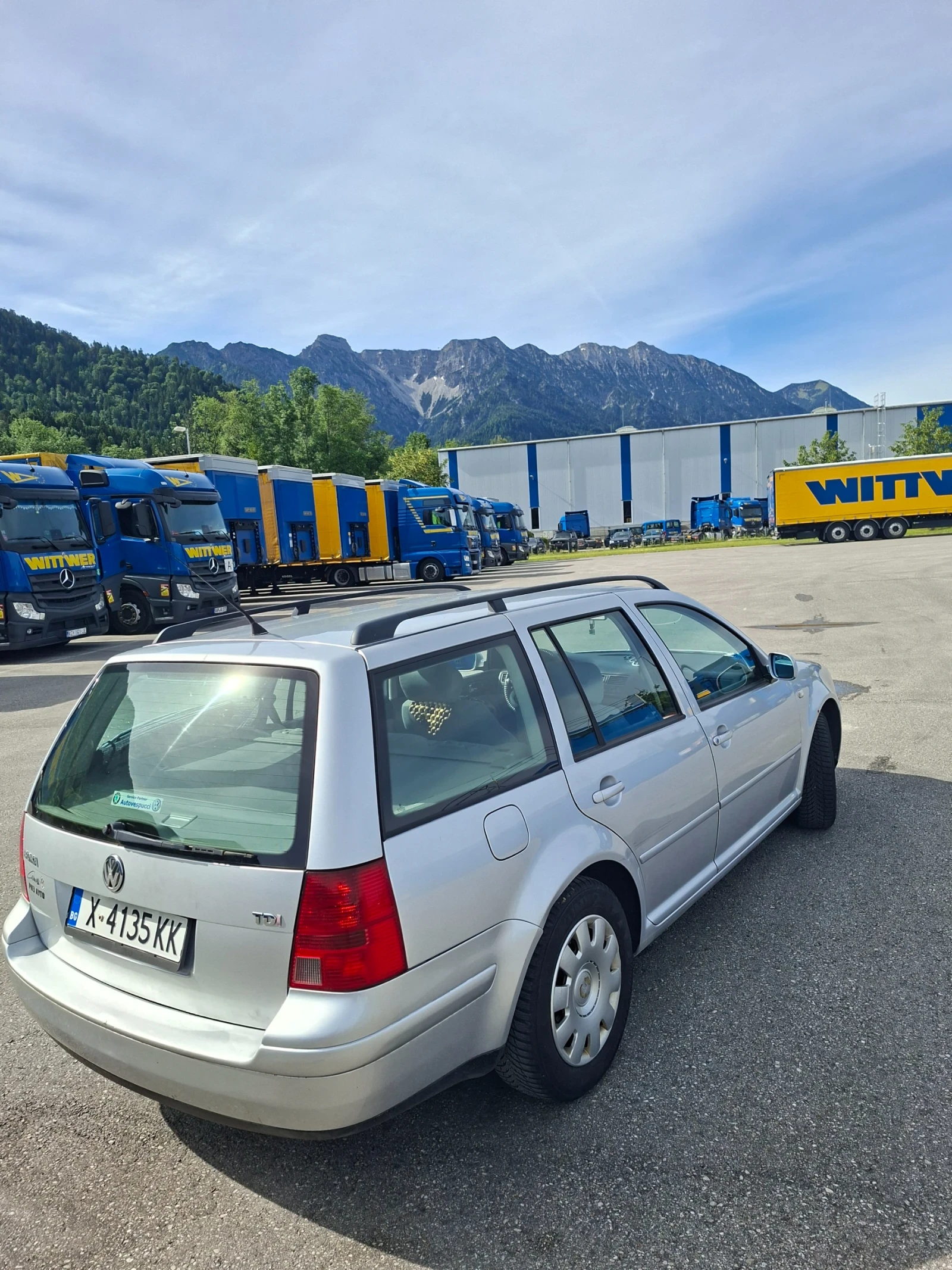 VW Bora, снимка 2 - Автомобили и джипове - 54781439
