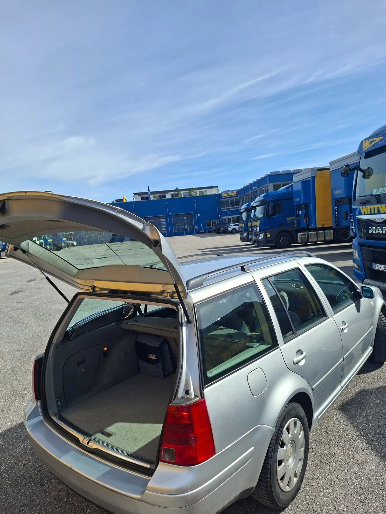 VW Bora, снимка 15 - Автомобили и джипове - 54781439