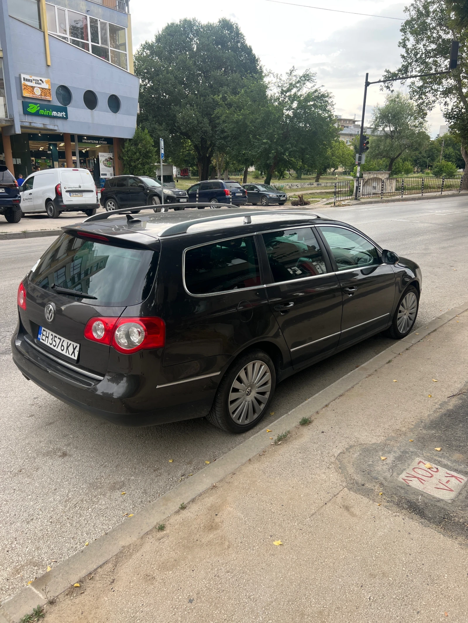 VW Passat, снимка 3 - Автомобили и джипове - 55422588