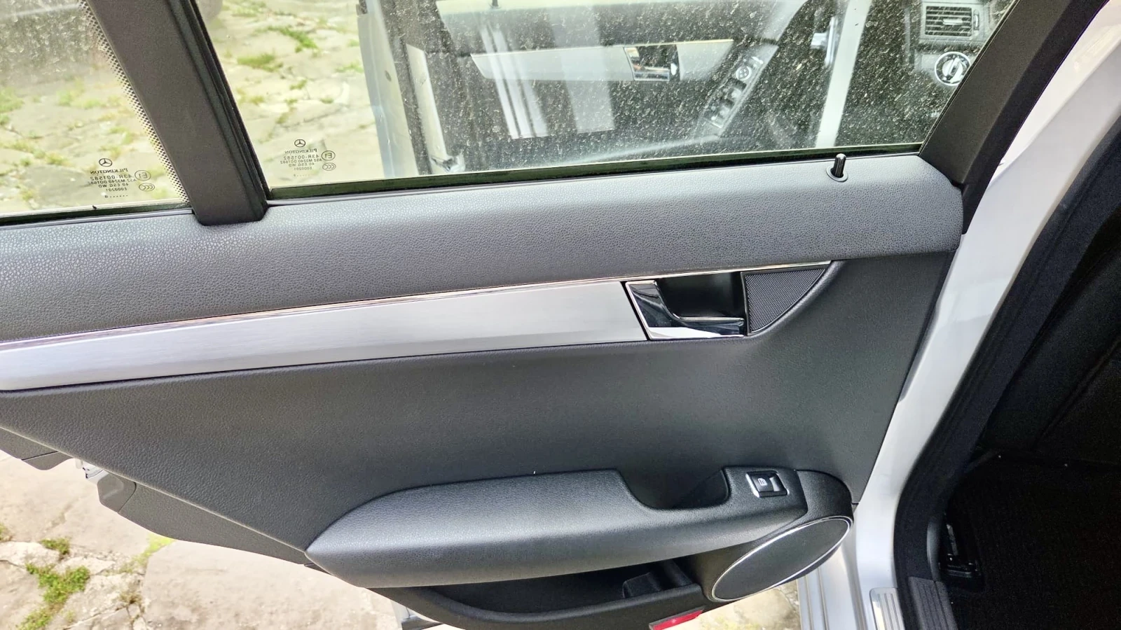 Mercedes-Benz C 180 Компресор, снимка 13 - Автомобили и джипове - 54960979