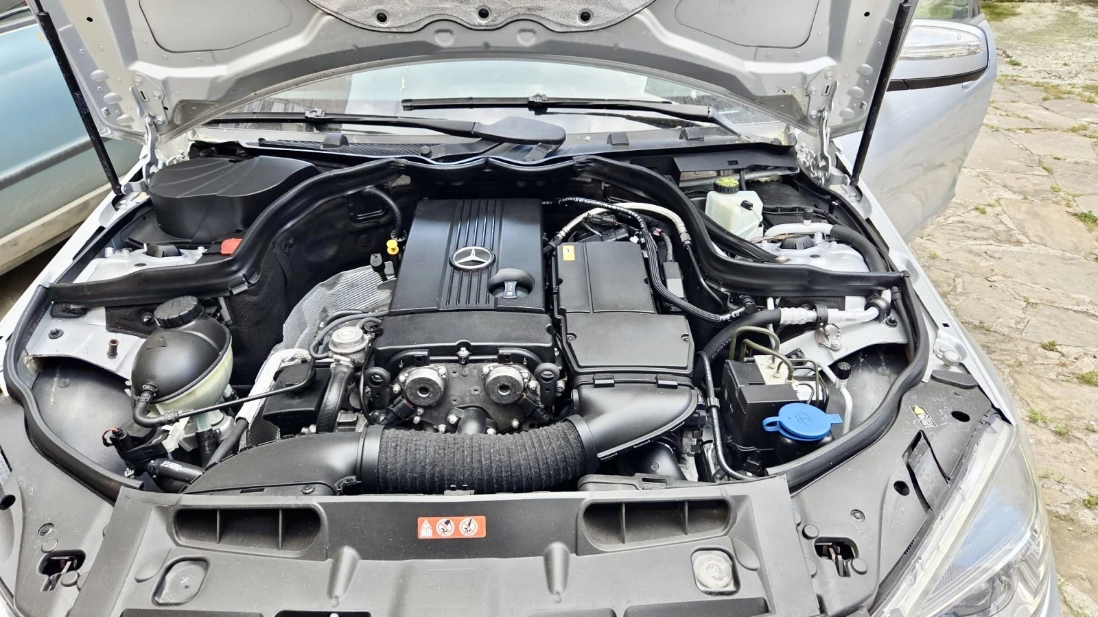 Mercedes-Benz C 180 Компресор, снимка 16 - Автомобили и джипове - 54960979