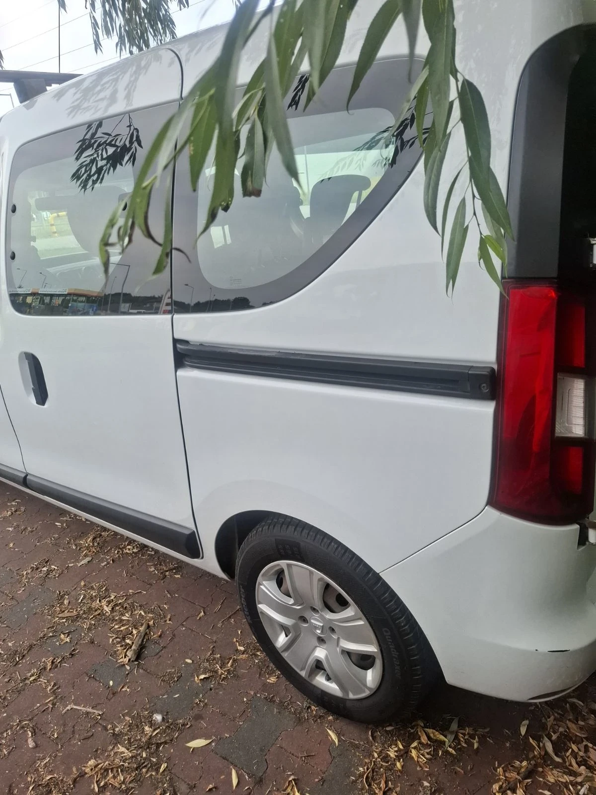 Dacia Dokker Фабрична ггаз, снимка 4 - Автомобили и джипове - 55107581