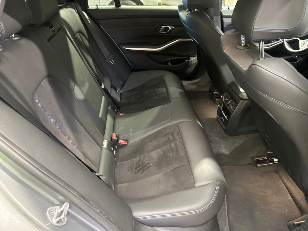 BMW 330 Plug-In Hybrid xDrive M-Sport Aut. Laser Head-Up, снимка 7 - Автомобили и джипове - 55135666