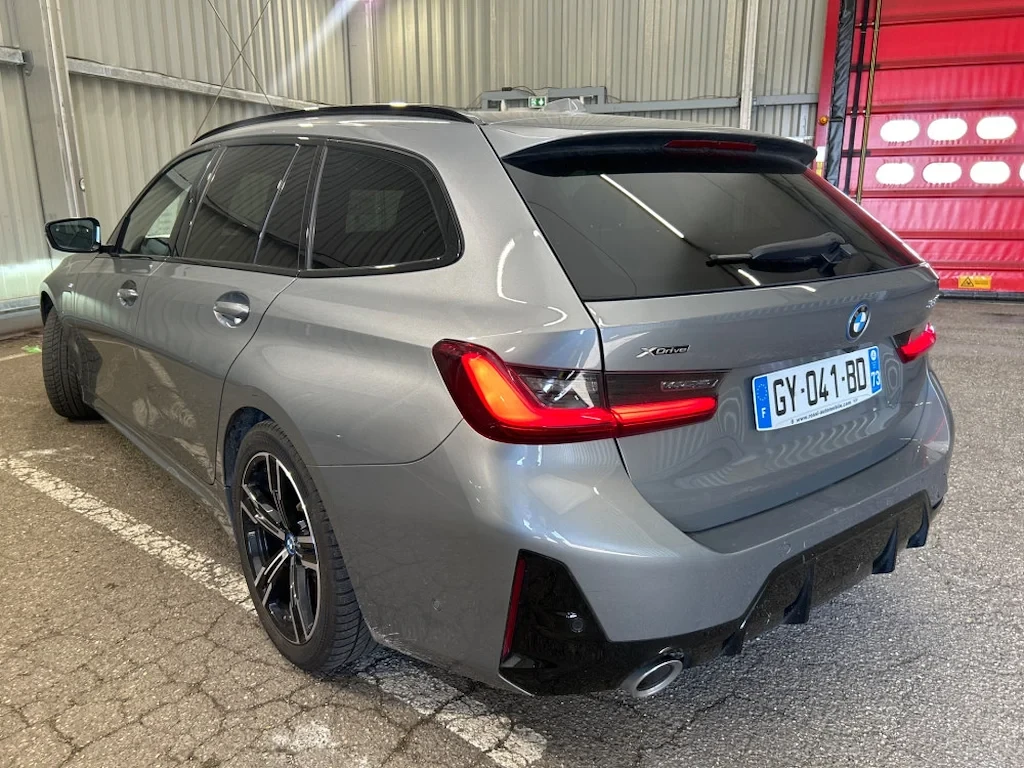 BMW 330 Plug-In Hybrid xDrive M-Sport Aut. Laser Head-Up, снимка 4 - Автомобили и джипове - 55135666