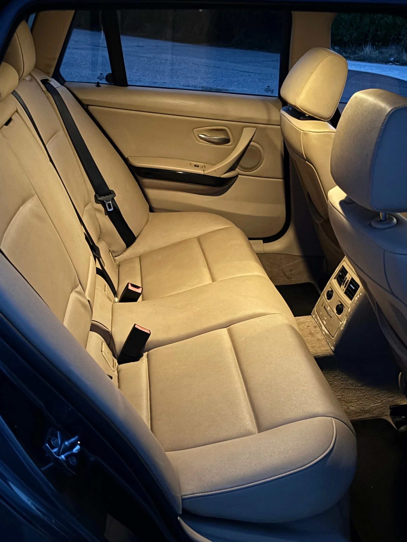 BMW 320, снимка 11 - Автомобили и джипове - 55450556