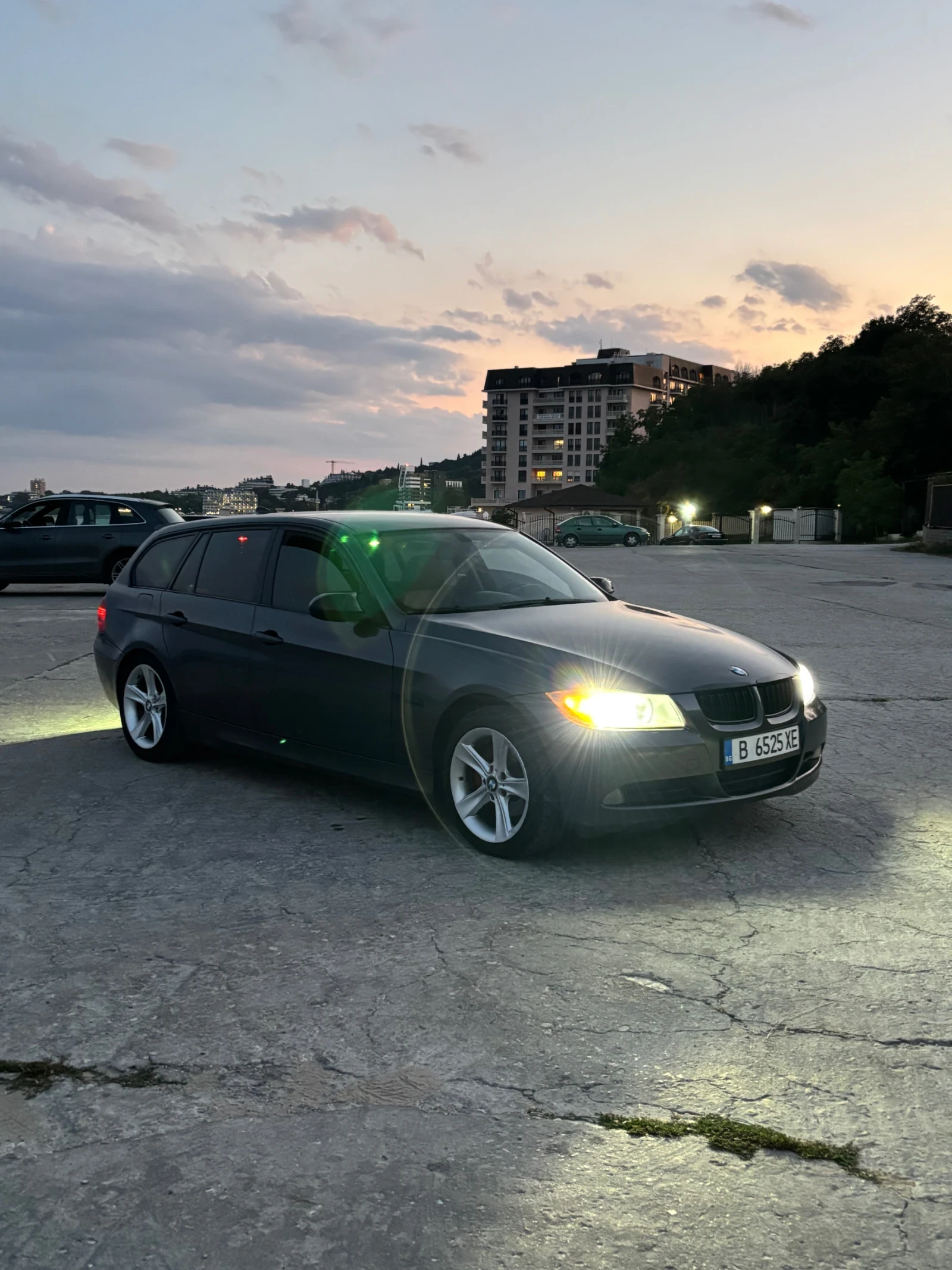 BMW 320, снимка 4 - Автомобили и джипове - 55450556