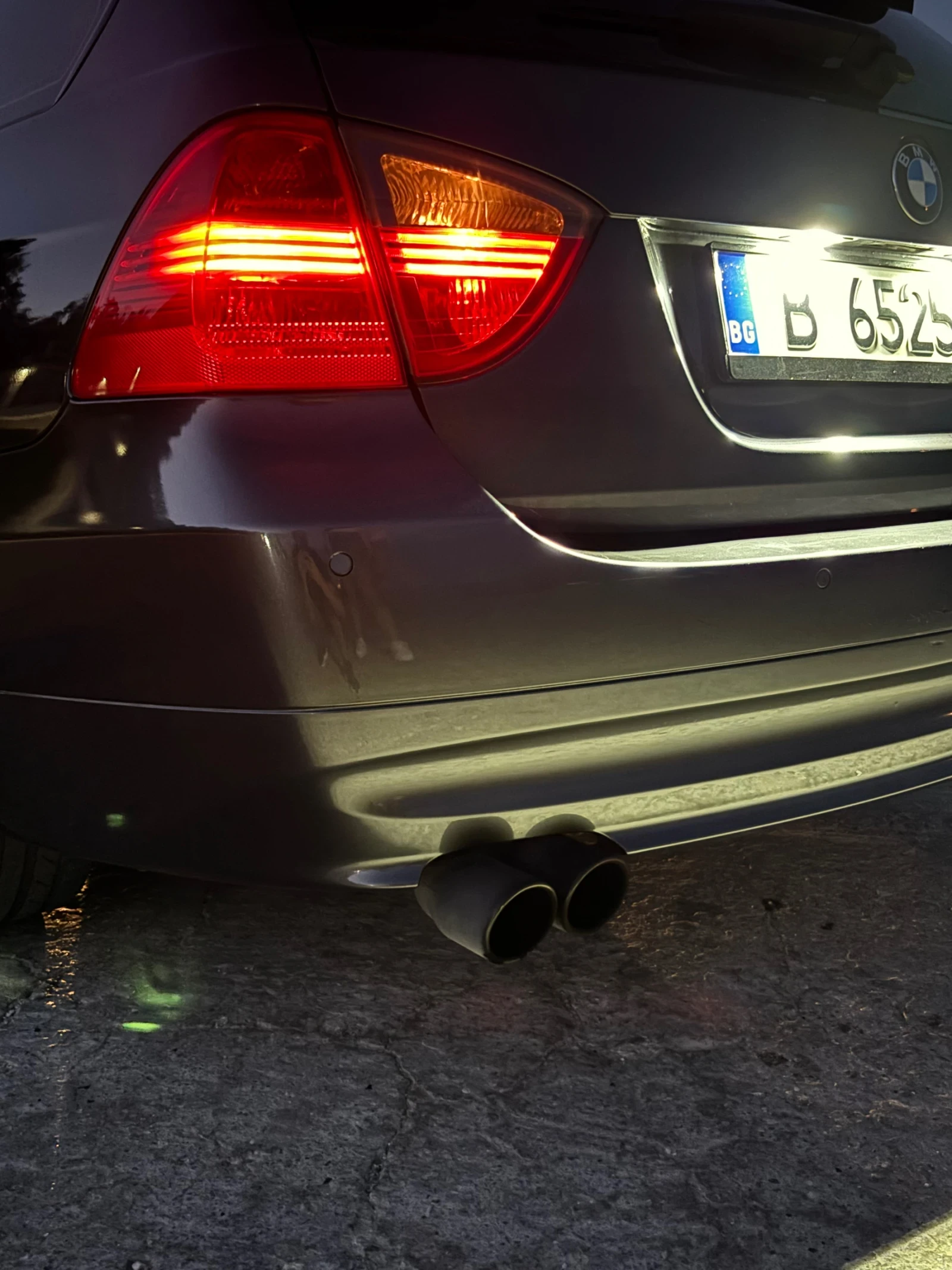 BMW 320, снимка 16 - Автомобили и джипове - 55450556