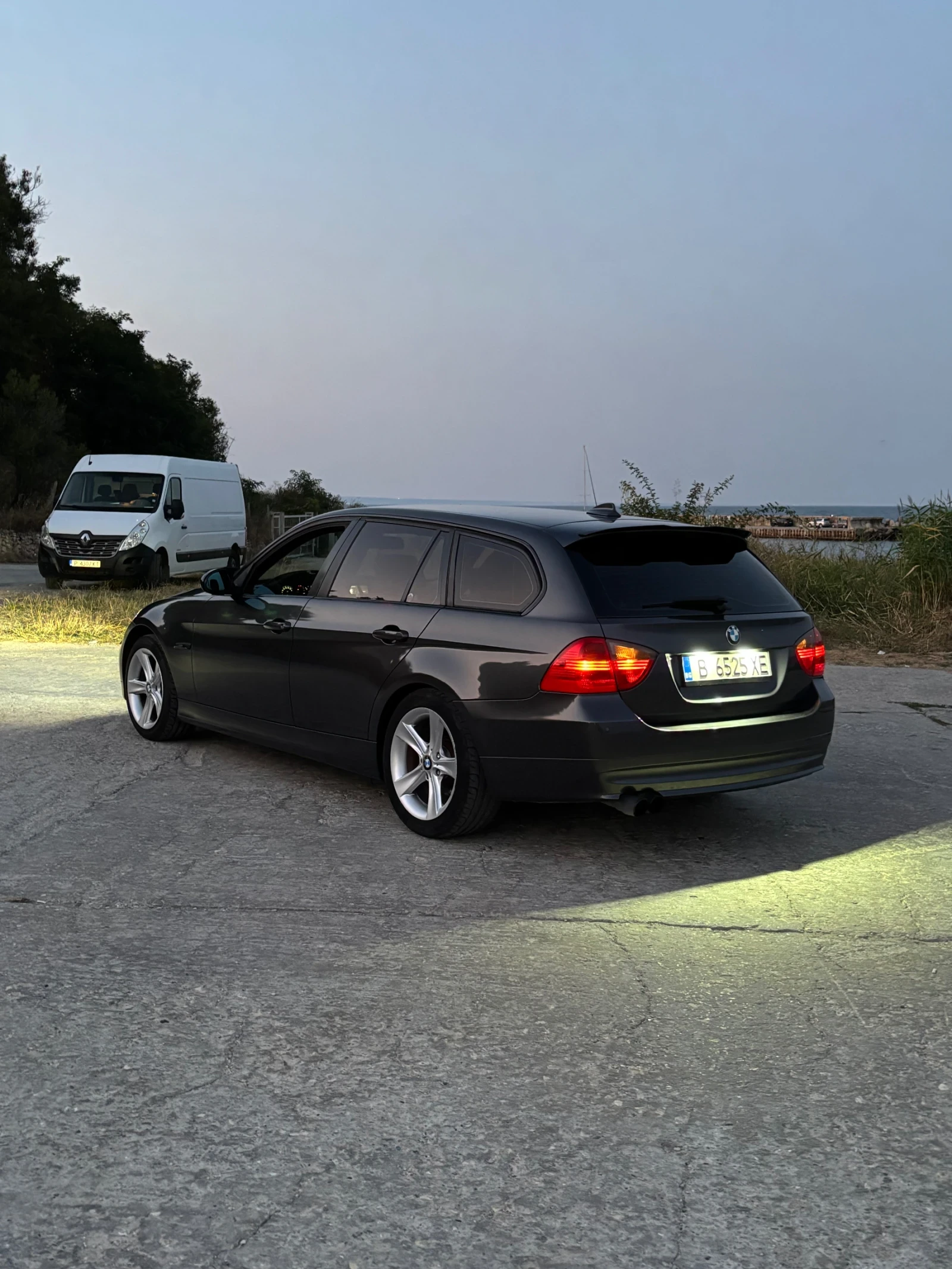 BMW 320, снимка 3 - Автомобили и джипове - 55450556