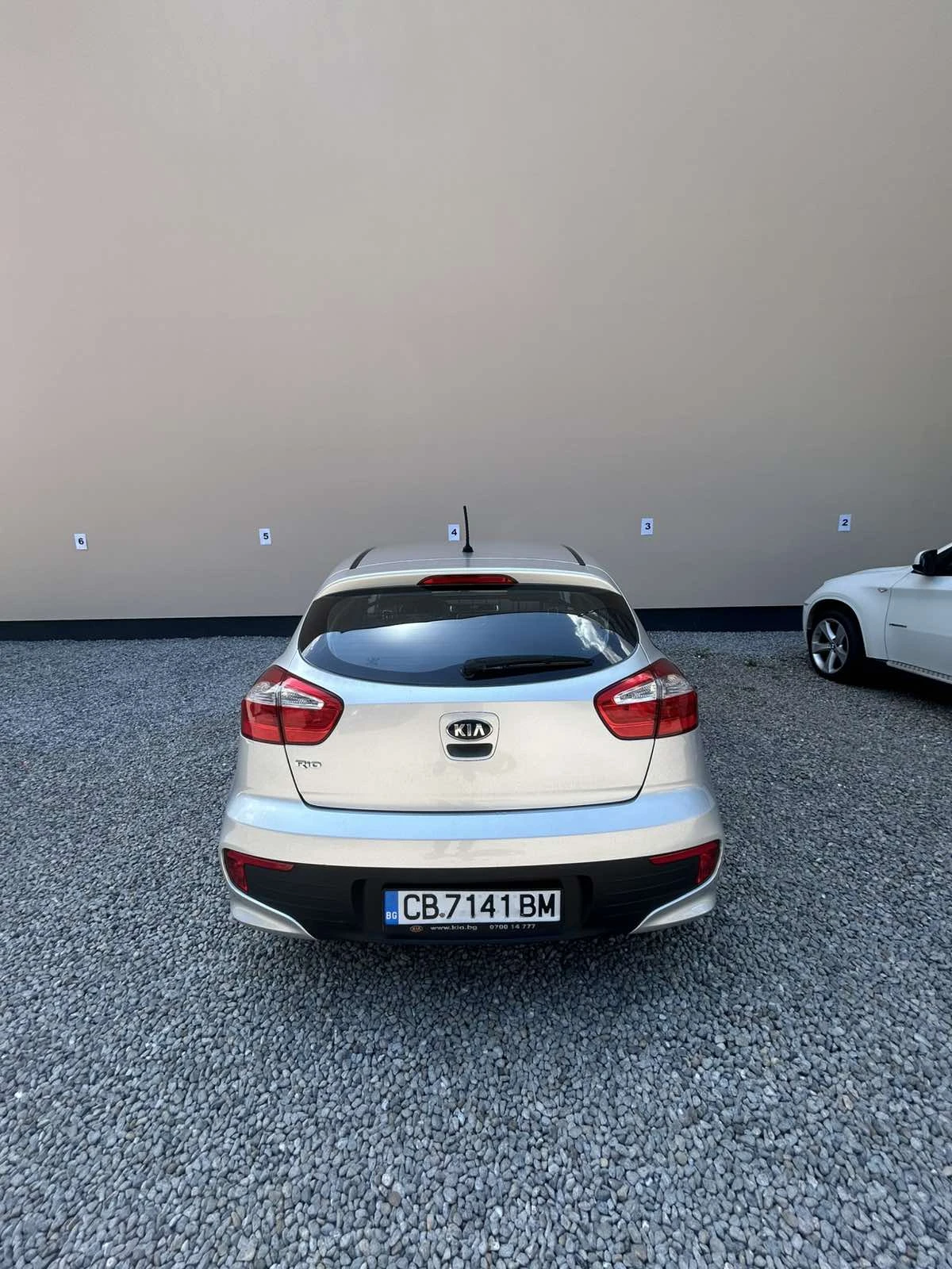 Kia Rio 1.2, снимка 4 - Автомобили и джипове - 55478040