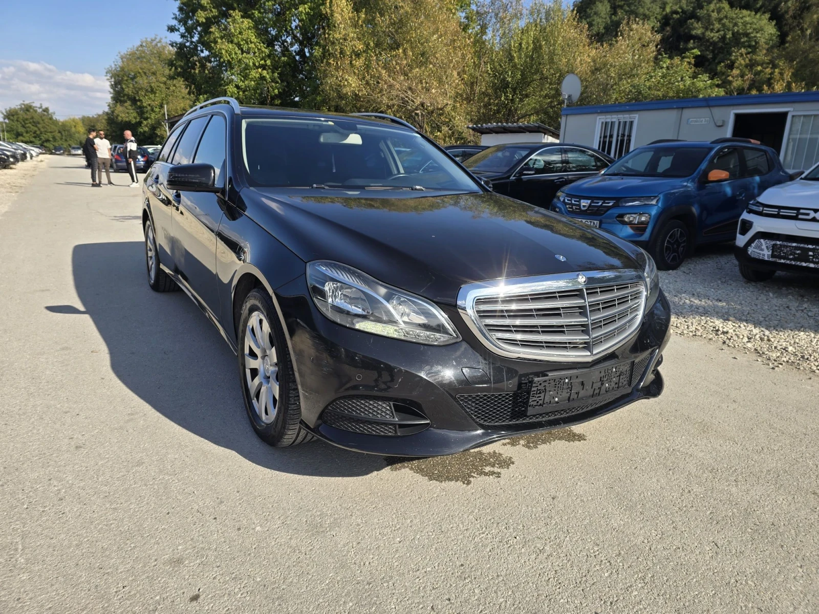 Mercedes-Benz E 200 CDI EXCLUSIVE , снимка 2 - Автомобили и джипове - 56314126