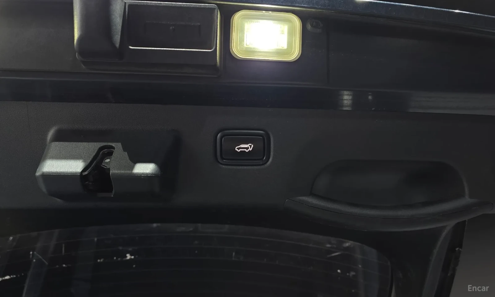 Kia EV6 4WD\Обдухване, снимка 17 - Автомобили и джипове - 56452875