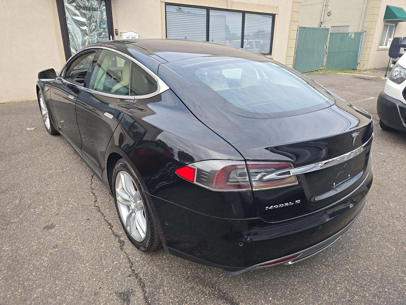 Tesla Model S 85, снимка 2 - Автомобили и джипове - 56477726