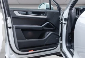 Porsche Cayenne S E-Hybrid = Sport Package = Гаранция, снимка 5