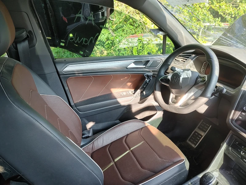 VW Tiguan Allspace R-Line 2.0 TSI, снимка 3 - Автомобили и джипове - 52270382