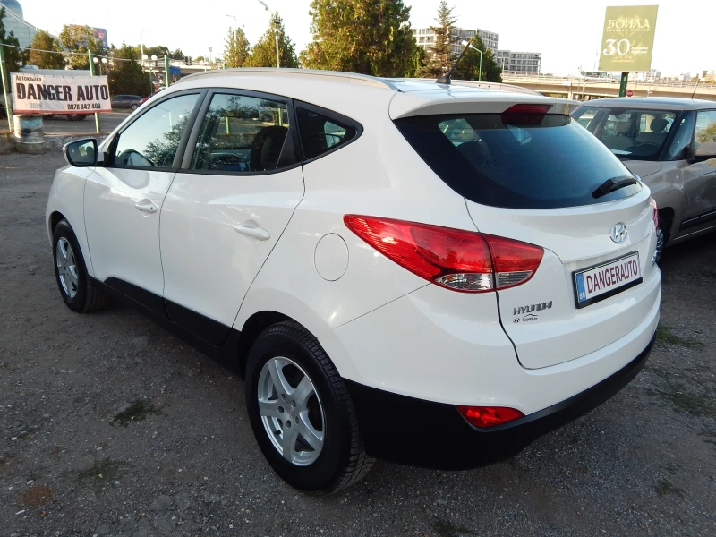 Hyundai IX35 2.0CRDI* 4X4* , снимка 6 - Автомобили и джипове - 51507818