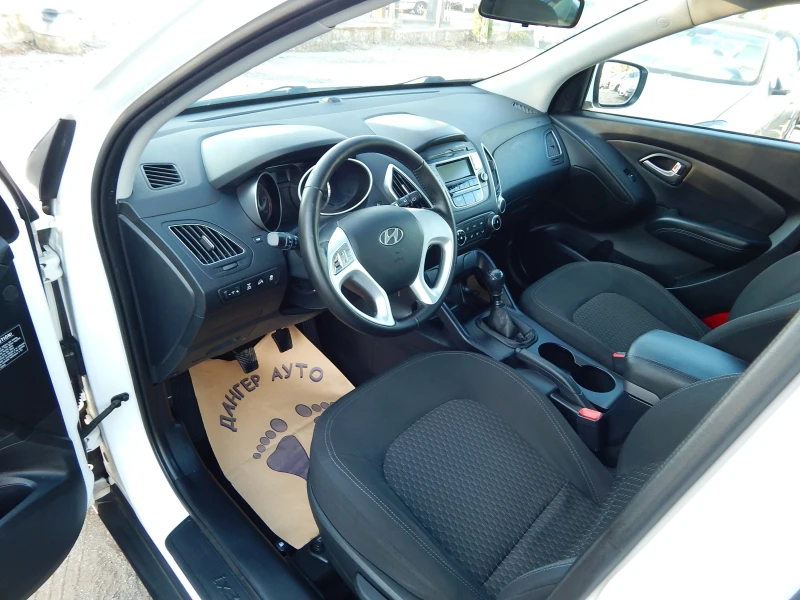 Hyundai IX35 2.0CRDI* 4X4* , снимка 9 - Автомобили и джипове - 51507818