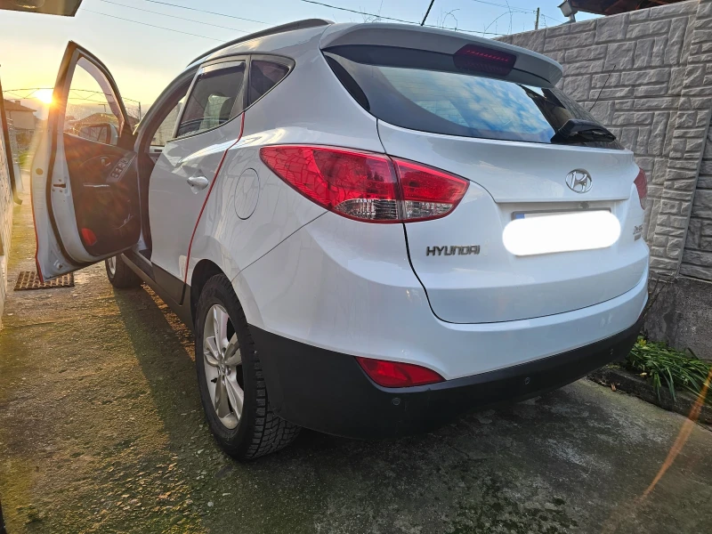 Hyundai IX35, снимка 5 - Автомобили и джипове - 52957342