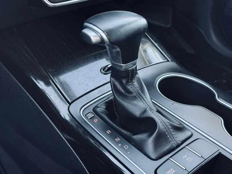 Kia Sorento KIA Sorento* АвтоКредит (ЦЕНА ДО БГ), снимка 15 - Автомобили и джипове - 53026187