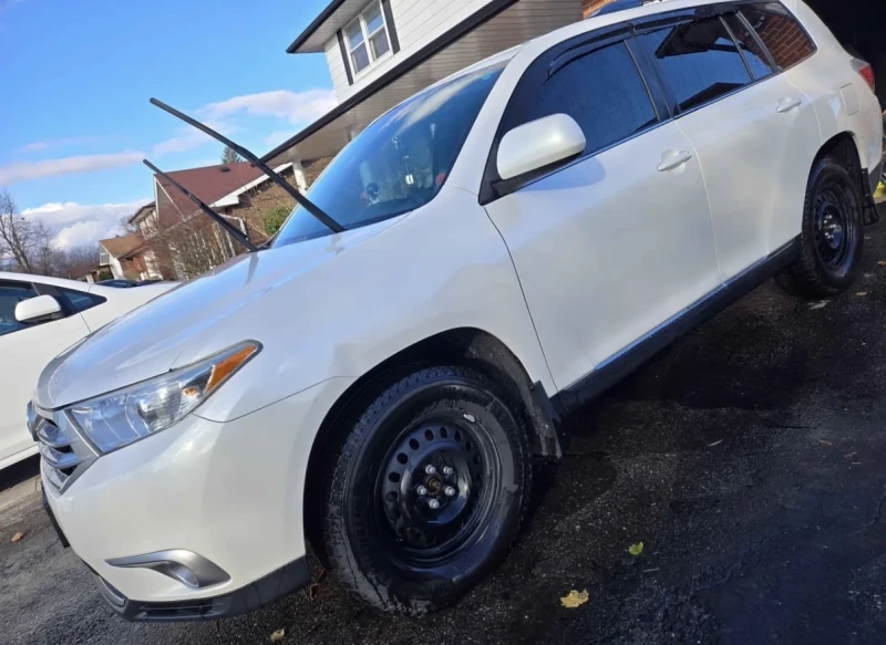 Toyota Highlander AWD * * КАМЕРА * * CARFAX * * , снимка 7 - Автомобили и джипове - 53240154