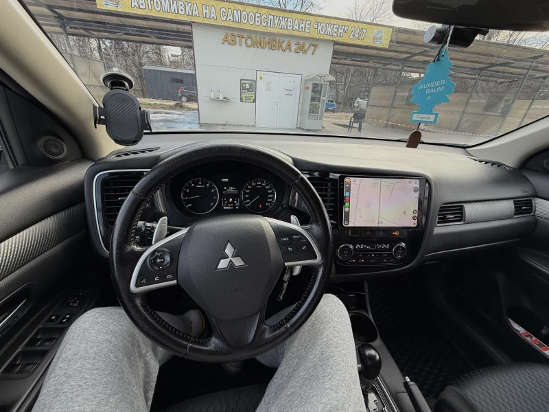 Mitsubishi Outlander 2.0, снимка 8 - Автомобили и джипове - 53508783