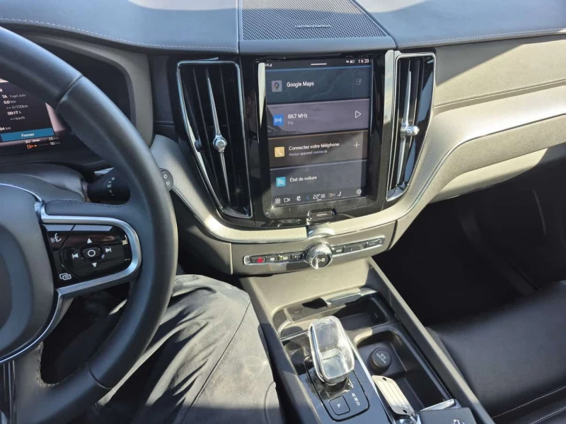 Volvo XC60 Recharge T8 Ultimate * Head-Up * 360  * KEYLESS * , снимка 8 - Автомобили и джипове - 53562065