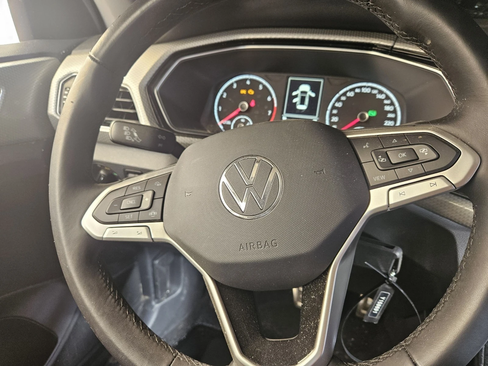 VW T-Cross 1.0i - изображение 2