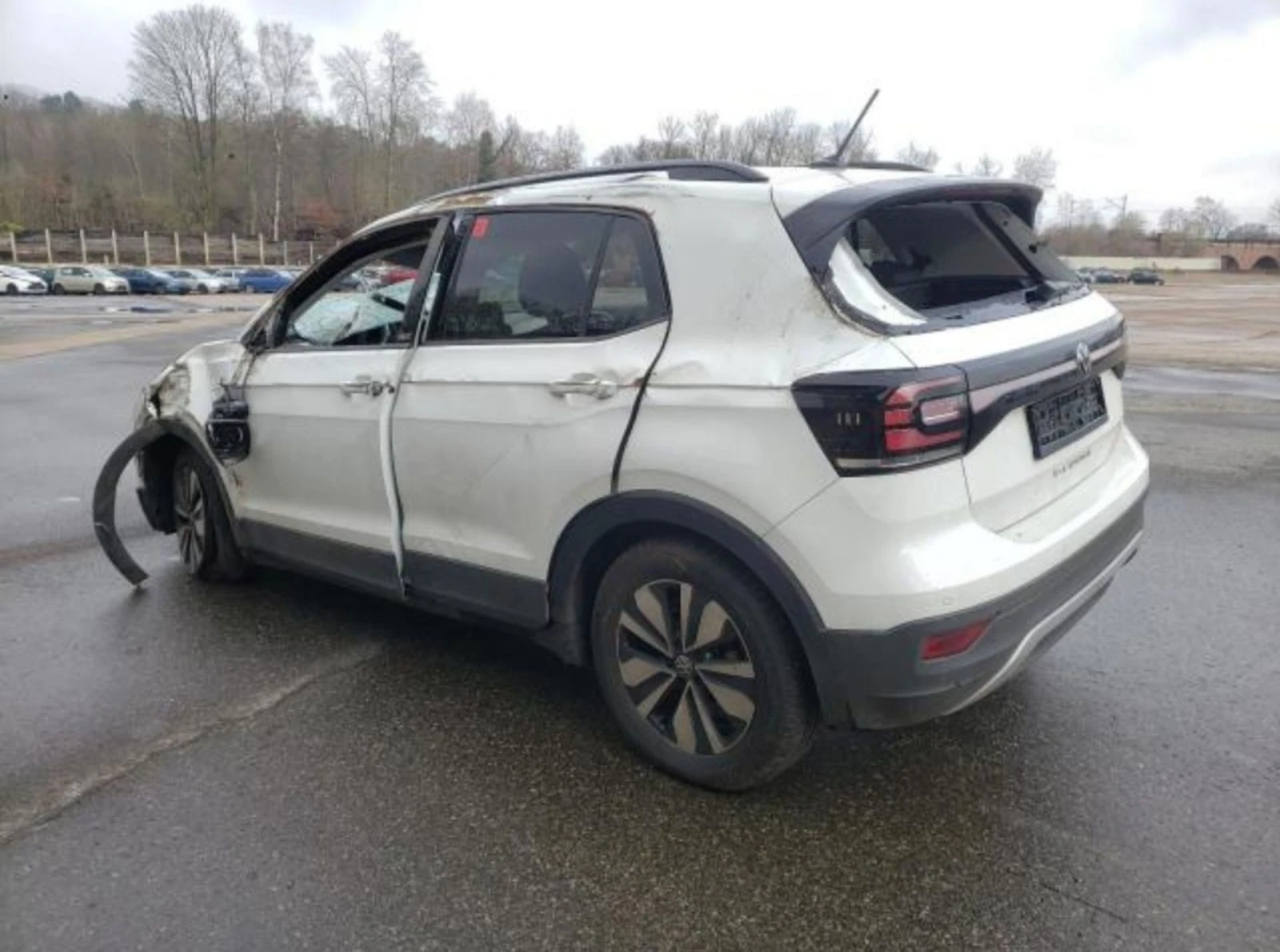 VW T-Cross 1.0i - изображение 6