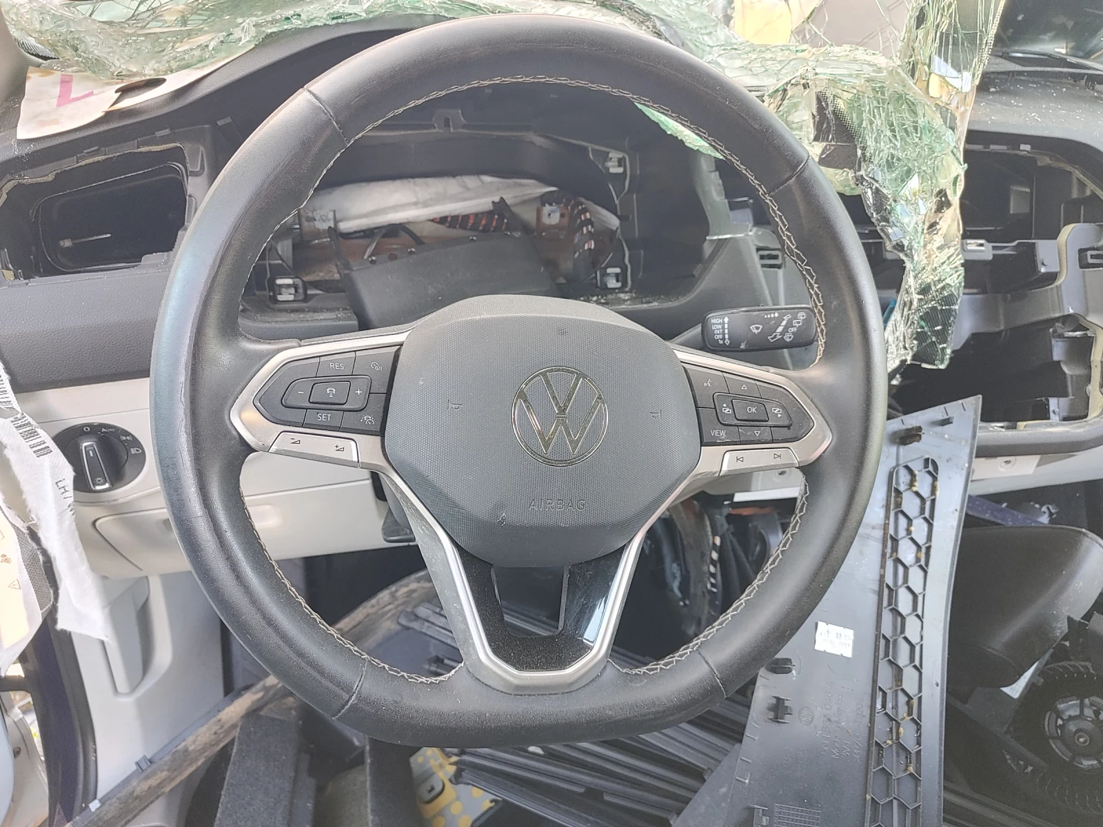 VW Tiguan Allspace R-Line 2.0 TSI - изображение 8
