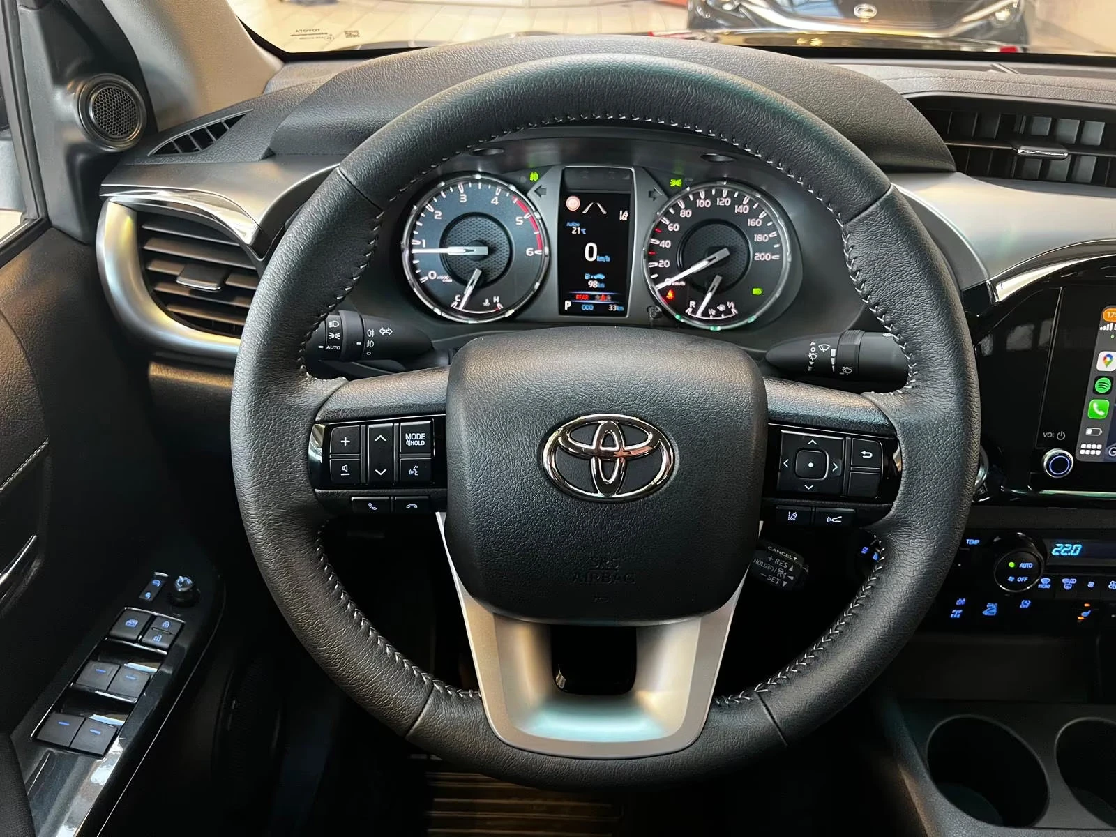 Toyota Hilux НОВ!/DOUBLE-CAB/150HP/KLESS/L.ASSIST/DAB/LED/431f - изображение 9