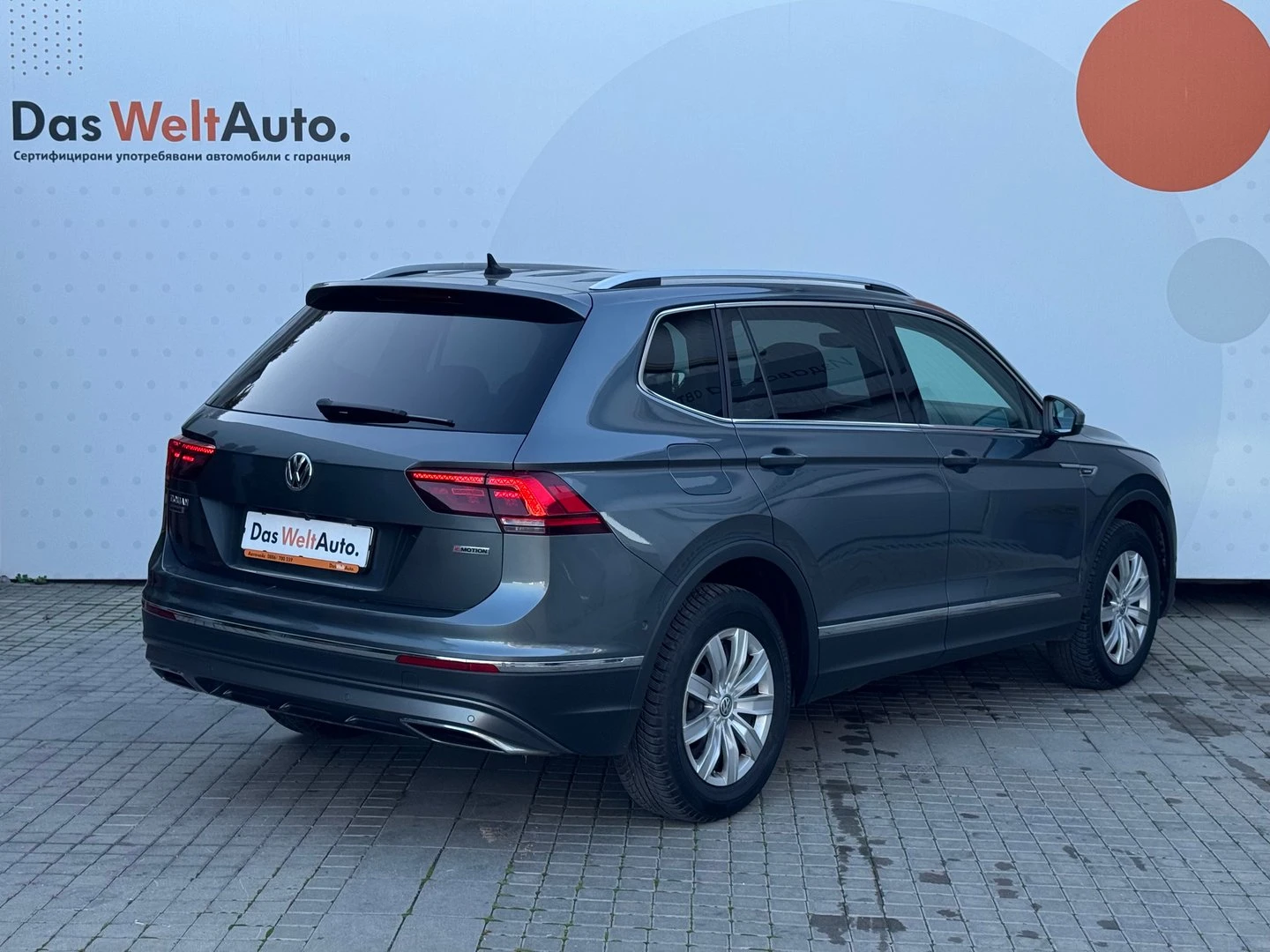 VW Tiguan LWB Highline 2.0TDI 4MOTION BMT - изображение 3