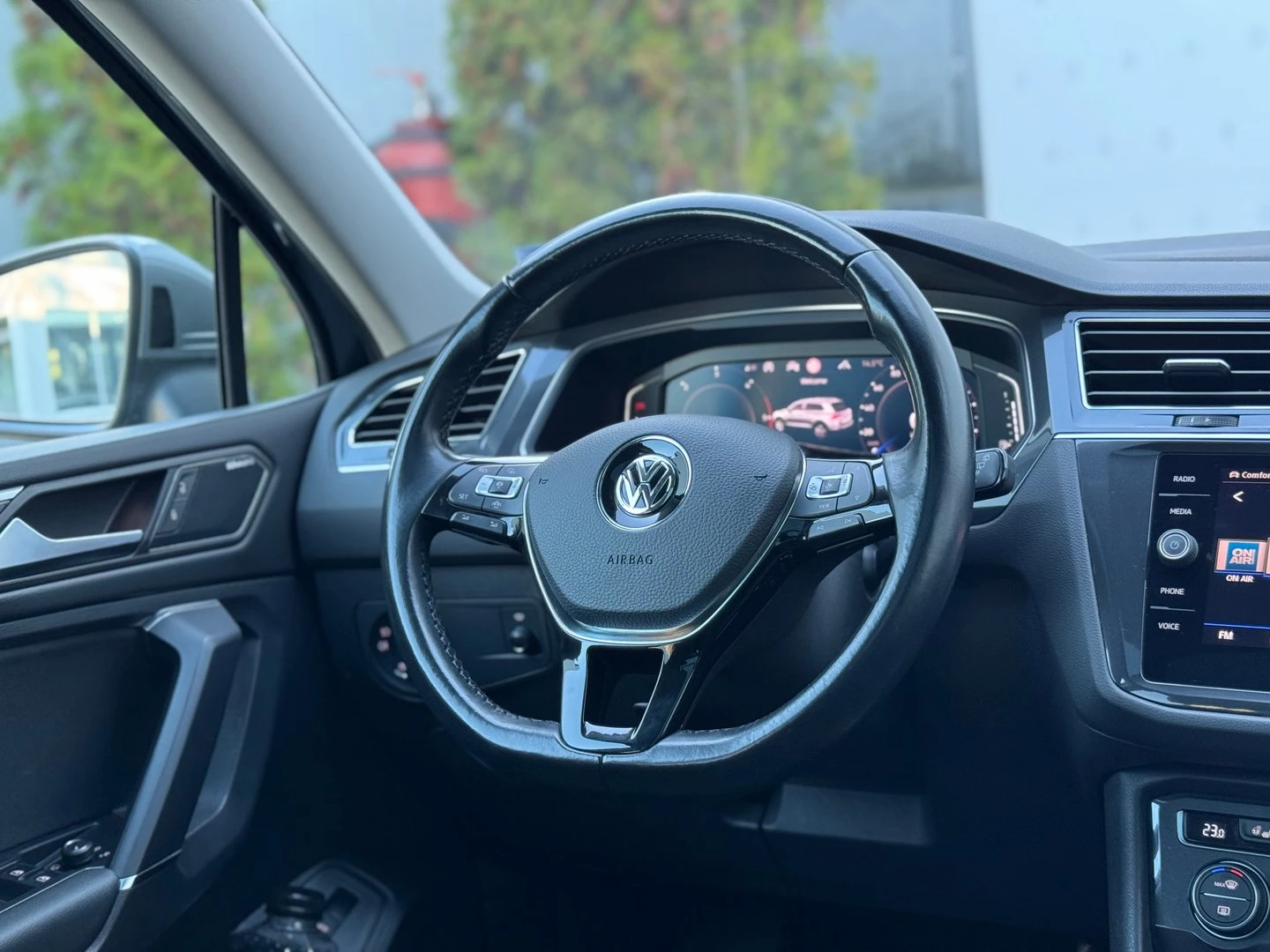 VW Tiguan LWB Highline 2.0TDI 4MOTION BMT | Mobile.bg � ����������� 10