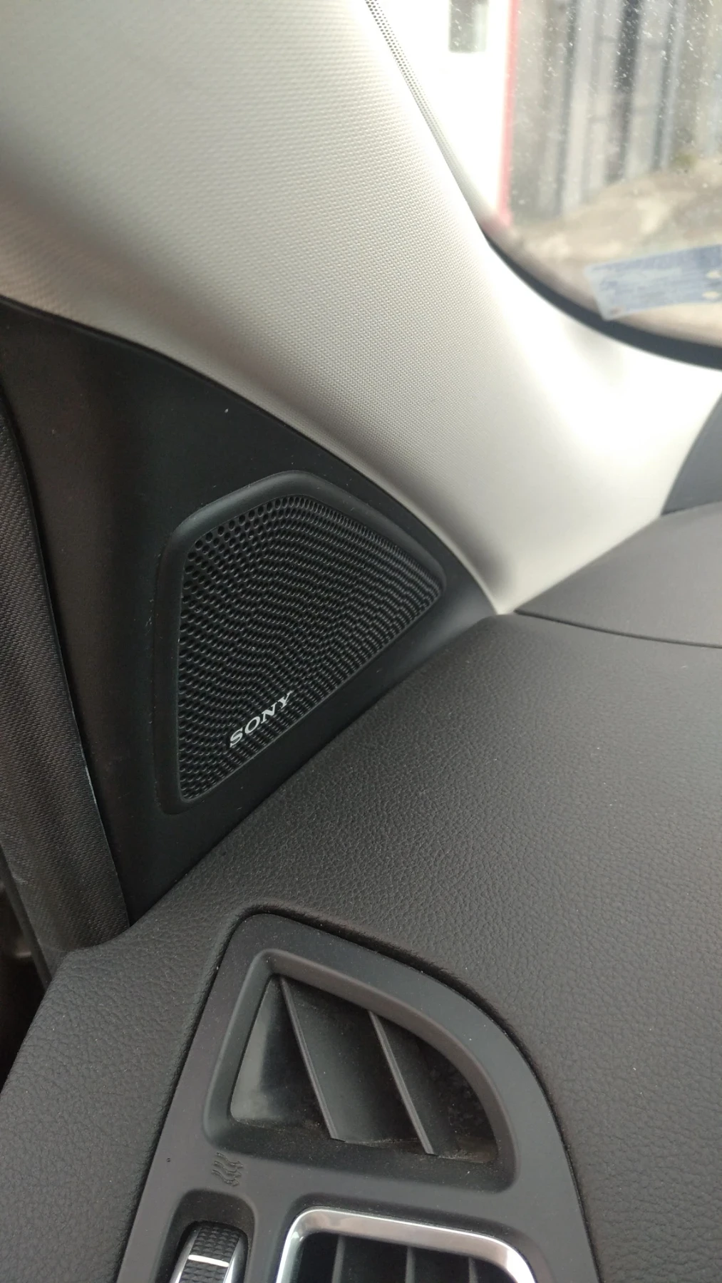 Ford Kuga  - изображение 3