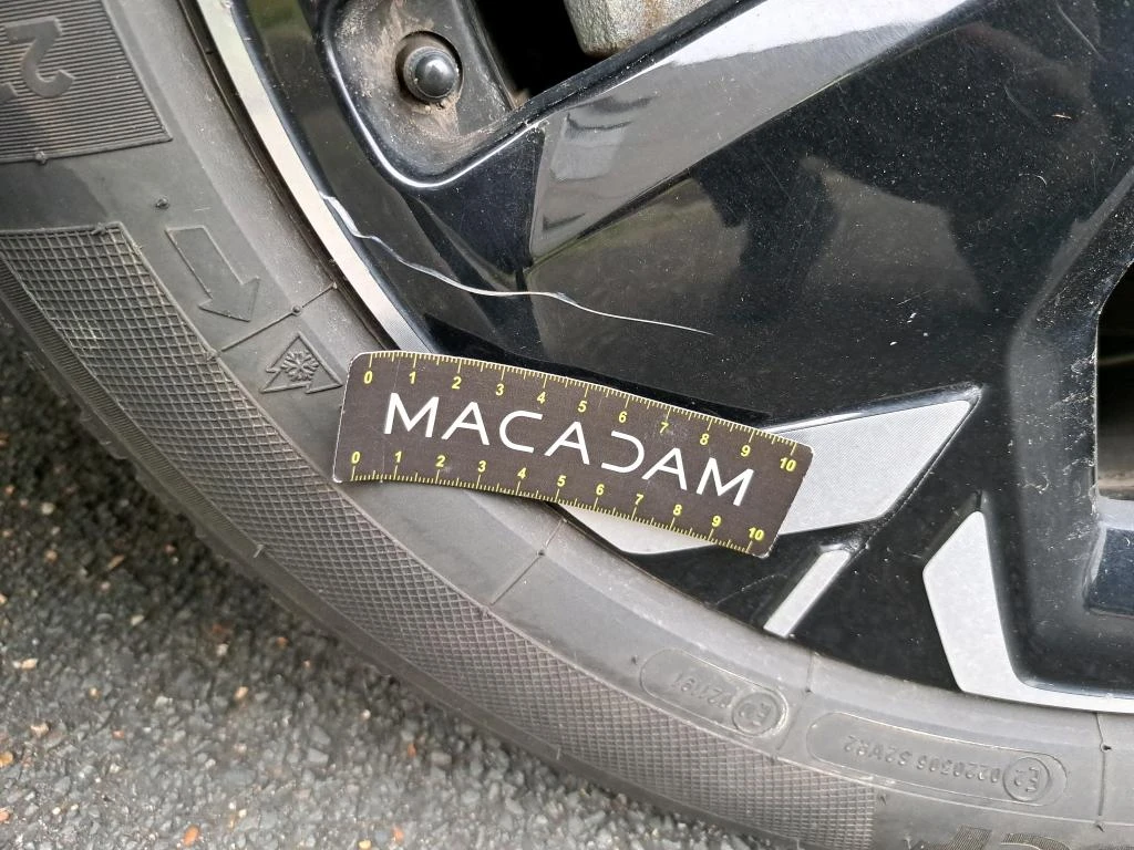 Kia Niro Design, снимка 14 - Автомобили и джипове - 54064144