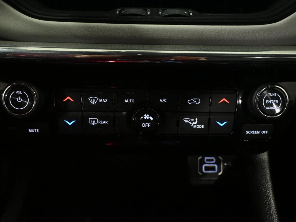 Jeep Compass * АвтоКредит * (ЦЕНА ДО БГ), снимка 15 - Автомобили и джипове - 54080528