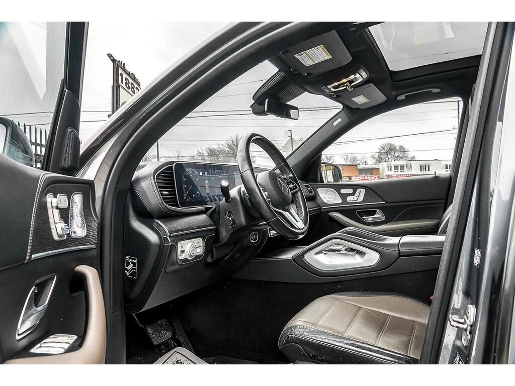 Mercedes-Benz GLE AMG* burmester* multibeam led* Parking Assist, снимка 5 - Автомобили и джипове - 54161966