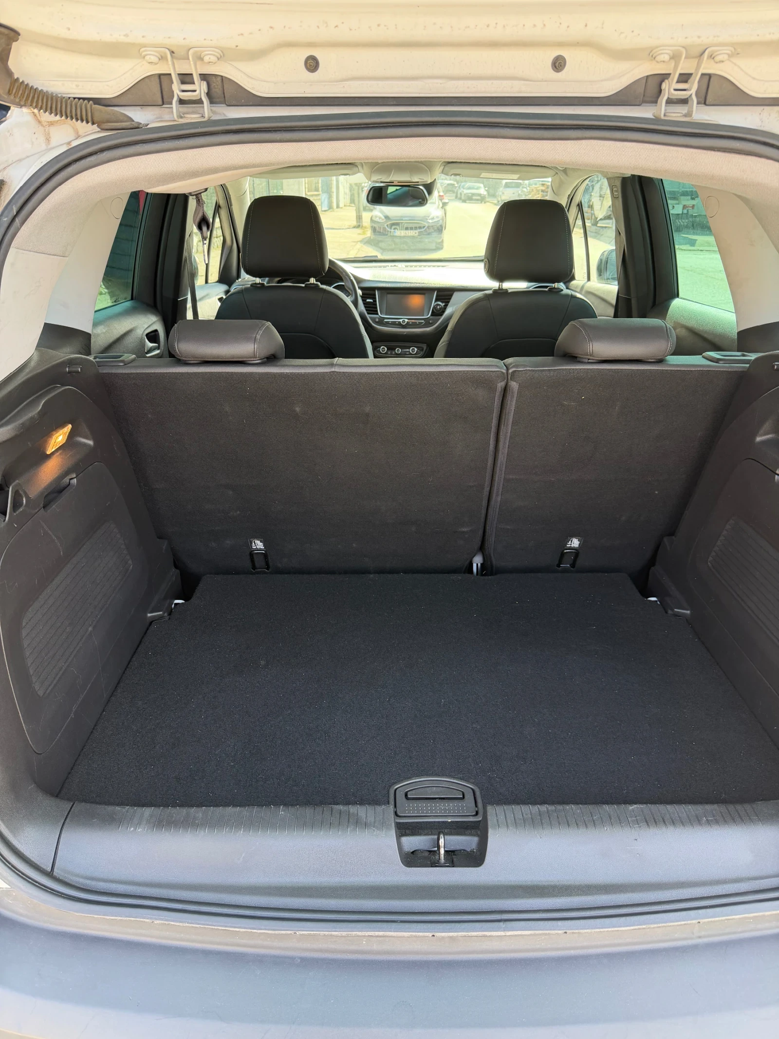 Opel Crossland X 1.5D, снимка 8 - Автомобили и джипове - 54233183