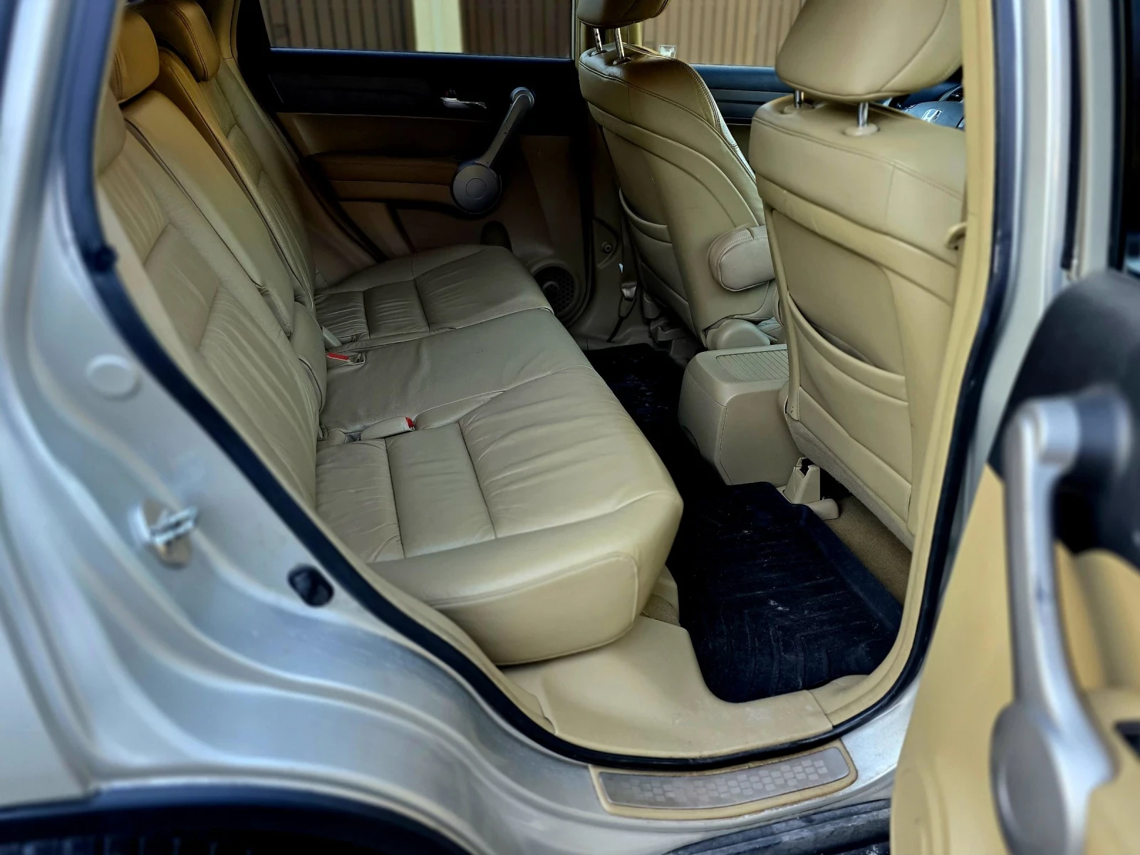 Honda Cr-v FULL SERVICE Exeutive 164.000km, снимка 15 - Автомобили и джипове - 54307198