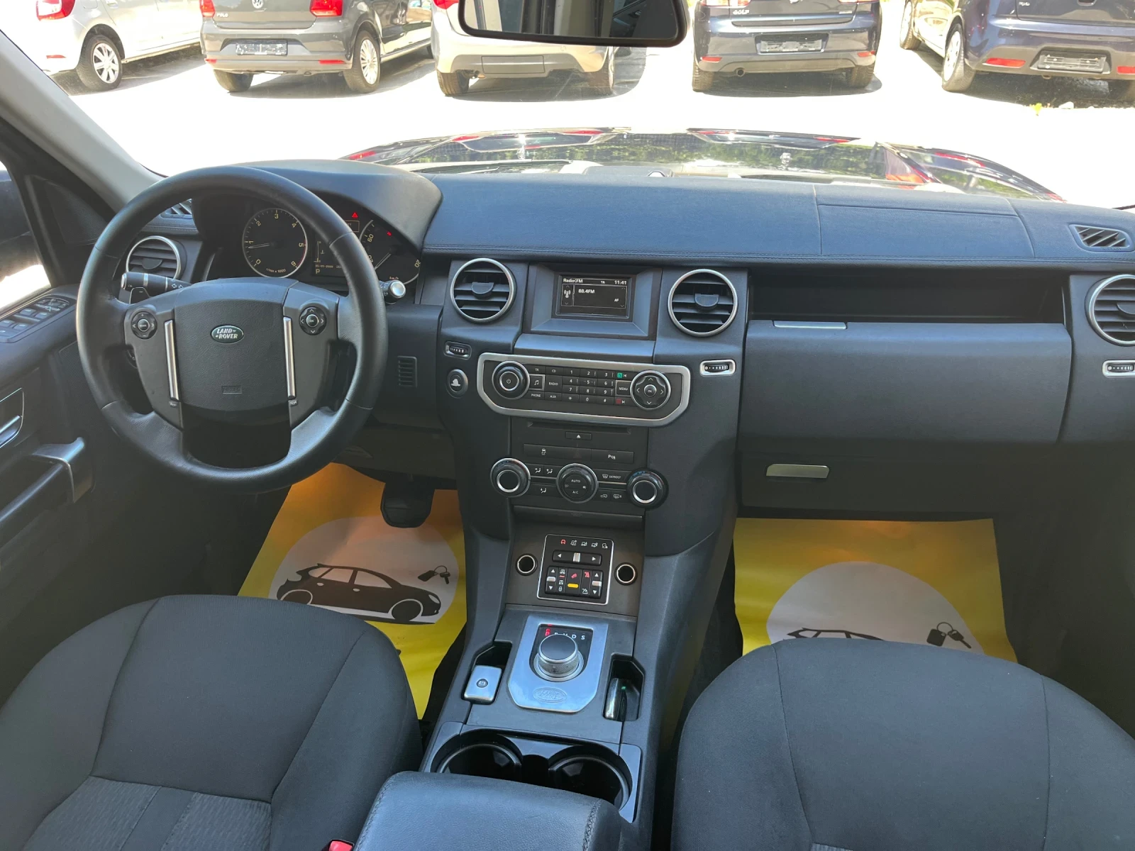 Land Rover Discovery 3.0 , снимка 15 - Автомобили и джипове - 54725218