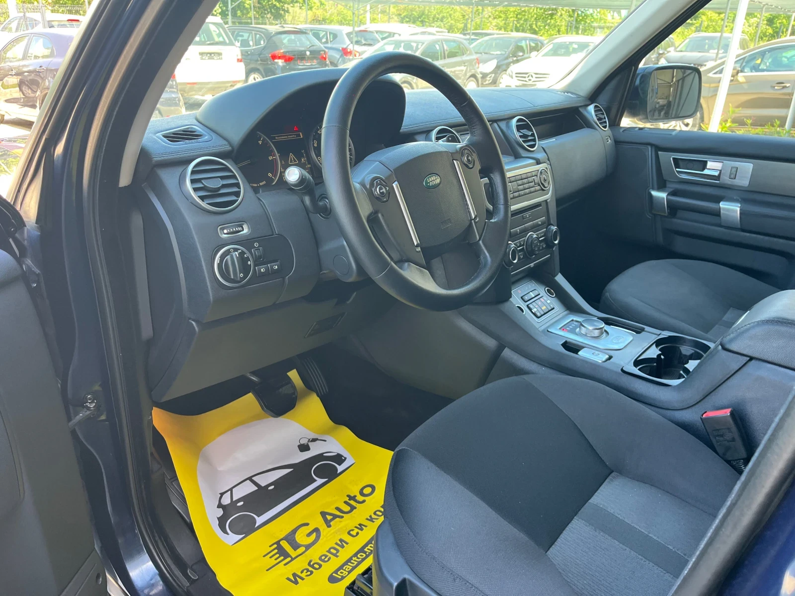 Land Rover Discovery 3.0 , снимка 13 - Автомобили и джипове - 54725218
