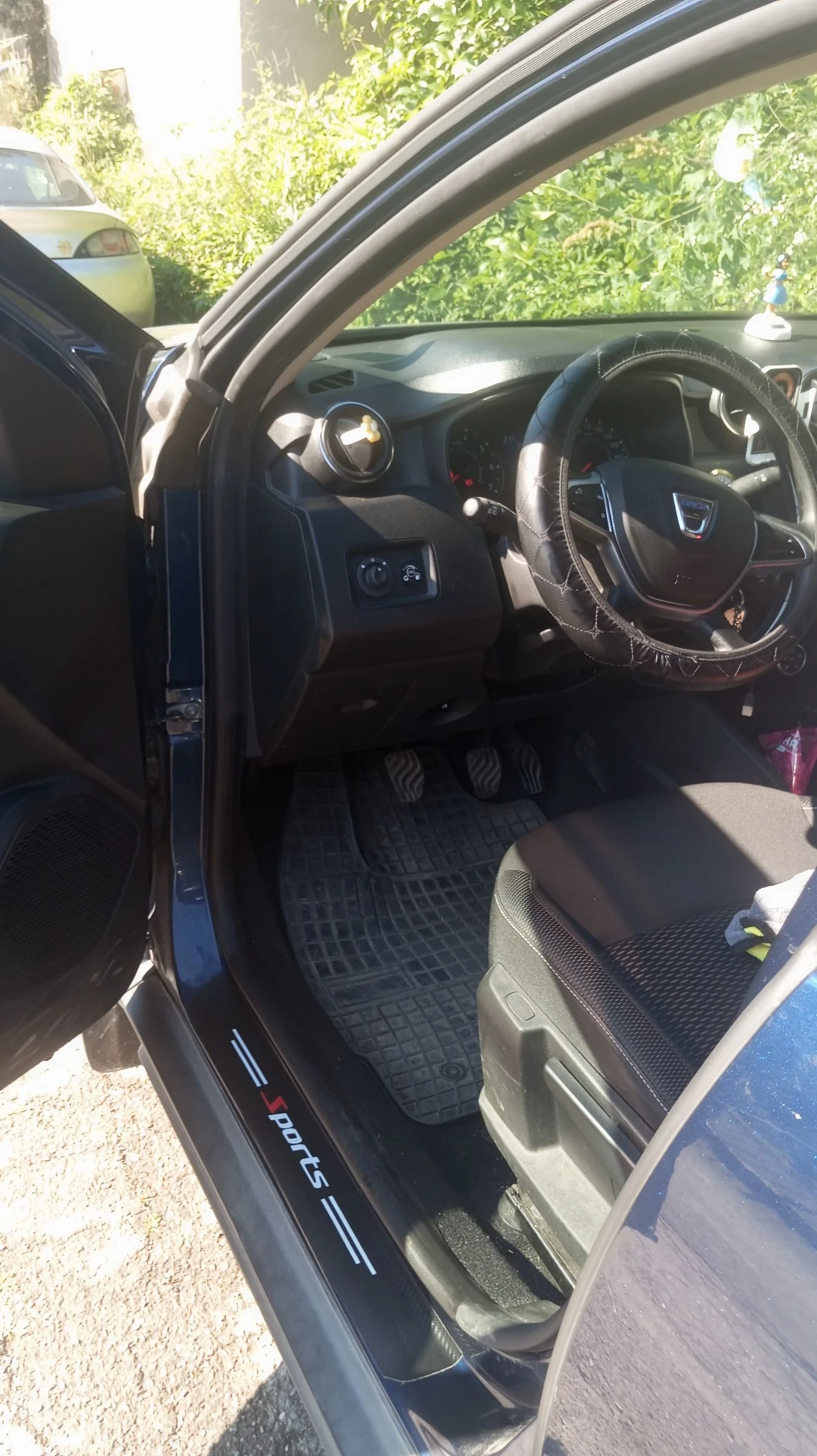 Dacia Duster, снимка 8 - Автомобили и джипове - 54986025