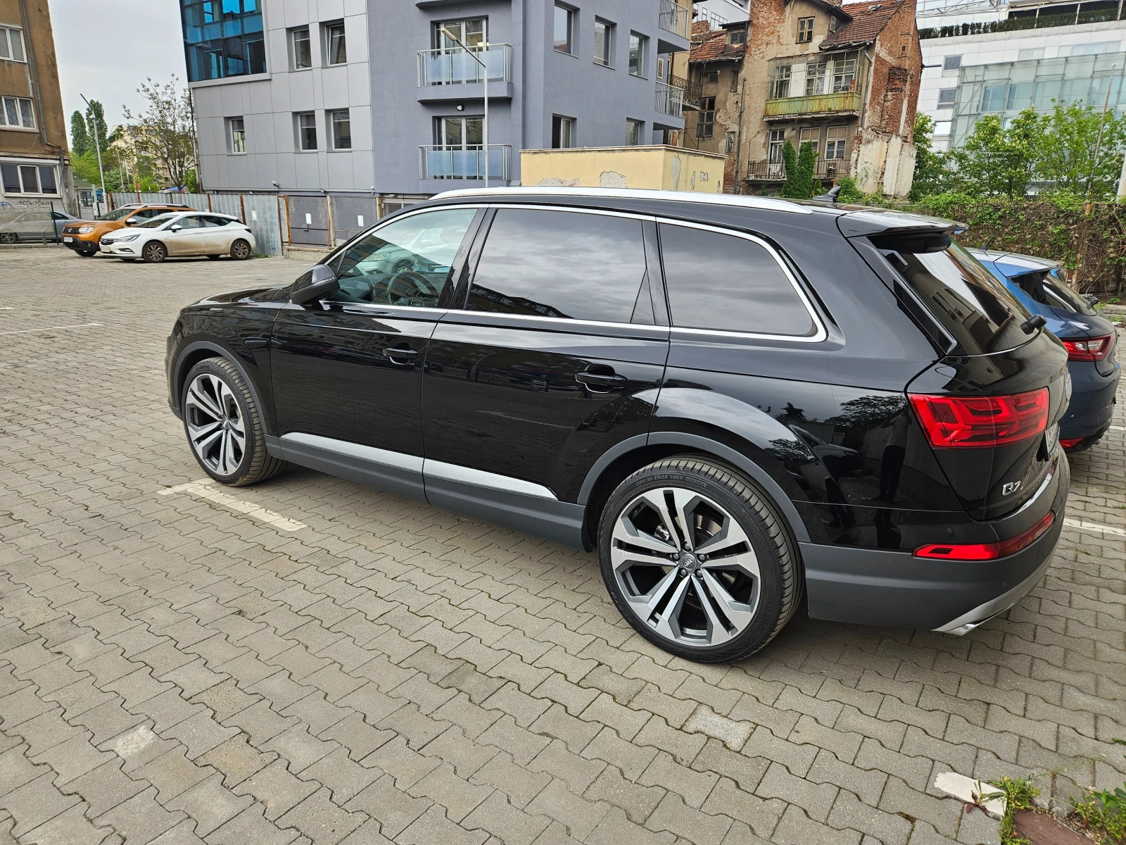 Audi Q7