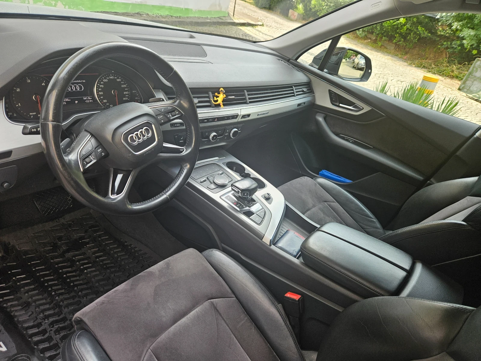 Audi Q7, снимка 4 - Автомобили и джипове - 54999526