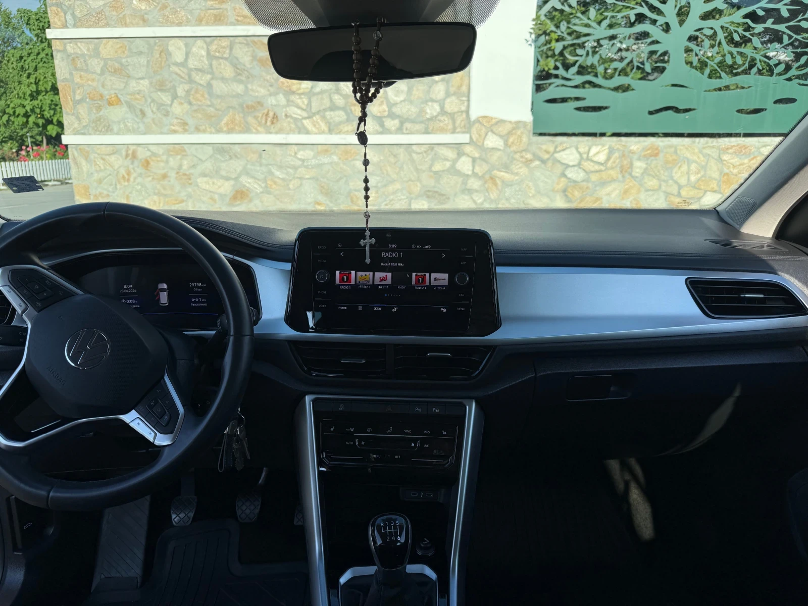 VW T-Roc, снимка 8 - Автомобили и джипове - 55043577