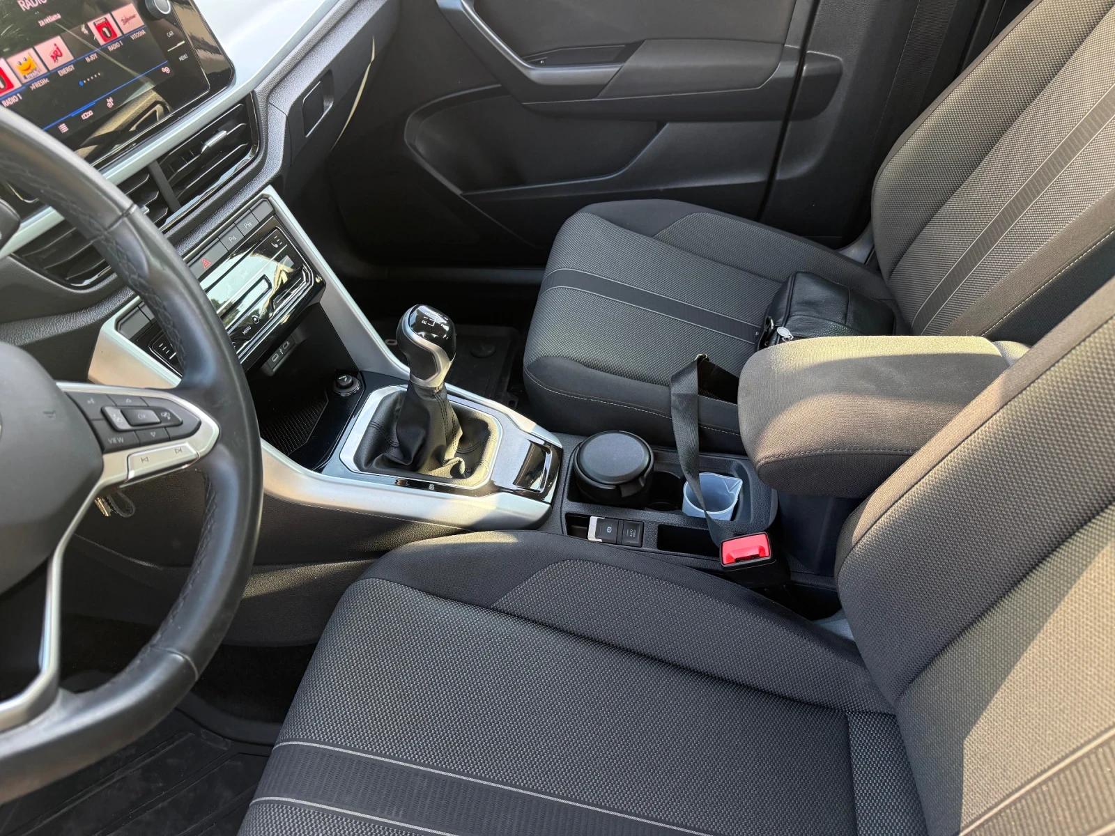VW T-Roc, снимка 12 - Автомобили и джипове - 55043577