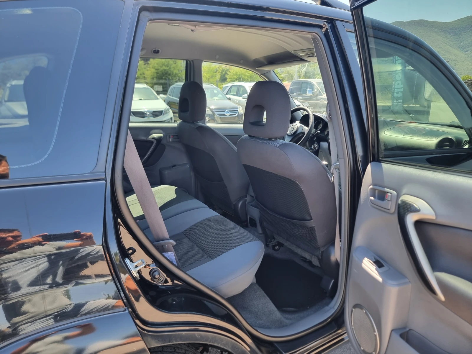 Toyota Rav4 2.0D4D , снимка 14 - Автомобили и джипове - 55461762